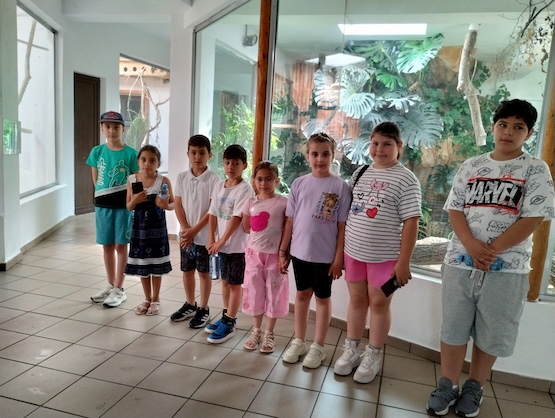 Copiii Centrului de Zi „Șanse Egale” Mioveni